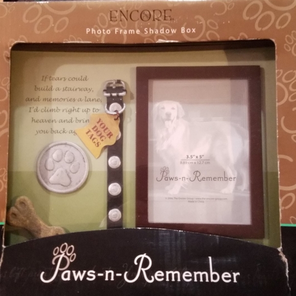 Pet Photo Frame Shadow Box NIB - Picture 2 of 5